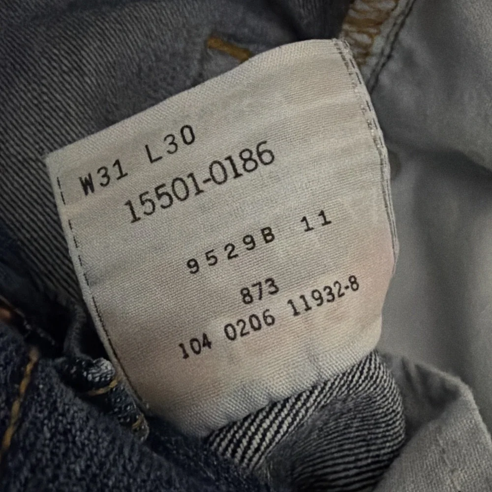 VINTAGE Levi's Men's 31x30 501 XX Button Fly Medium Wash Jeans